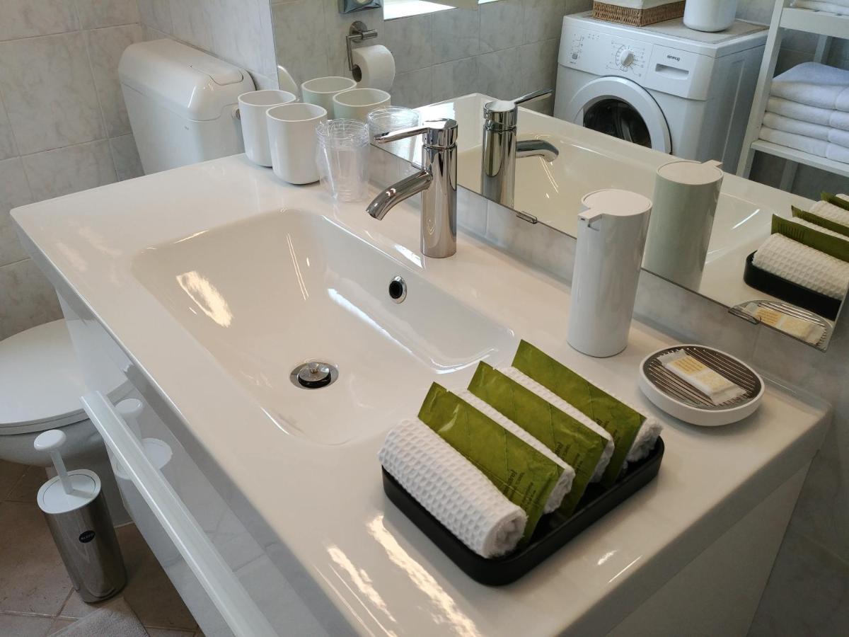 Apartment Axelle 50 Meters To The Beach บานโจเล ภายนอก รูปภาพ
